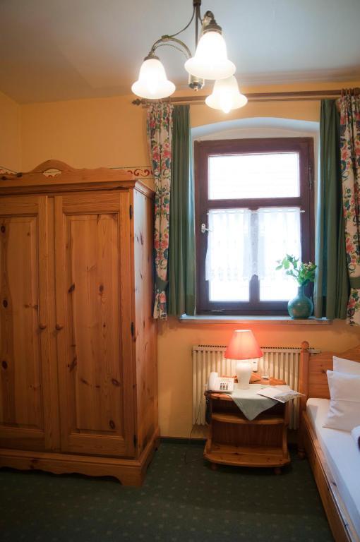 Hotel Schuberths Am Markt Buttenheim Quarto foto